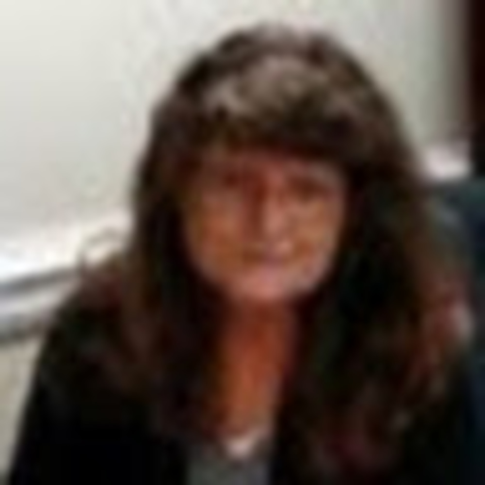Meet your Posher, Debbie